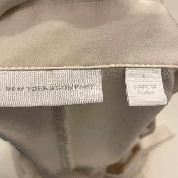 New York & Company Women's Cream Button Down Blouse Top Roll-Tab Tie Waist Small - Picture 8 of 9